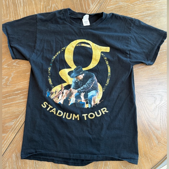Garth Brooks T Shirt stadium tour Graphics both sides - Picture 1 of 7